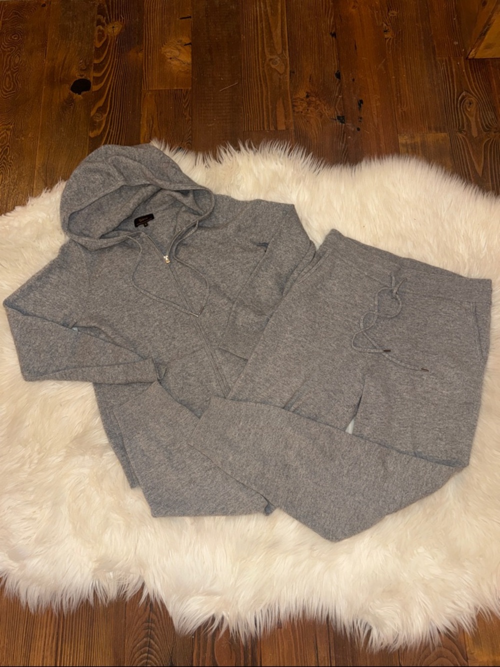 Quince Mongolian Cashmere Hoodie and Jogger Set light grey heather Small EUC